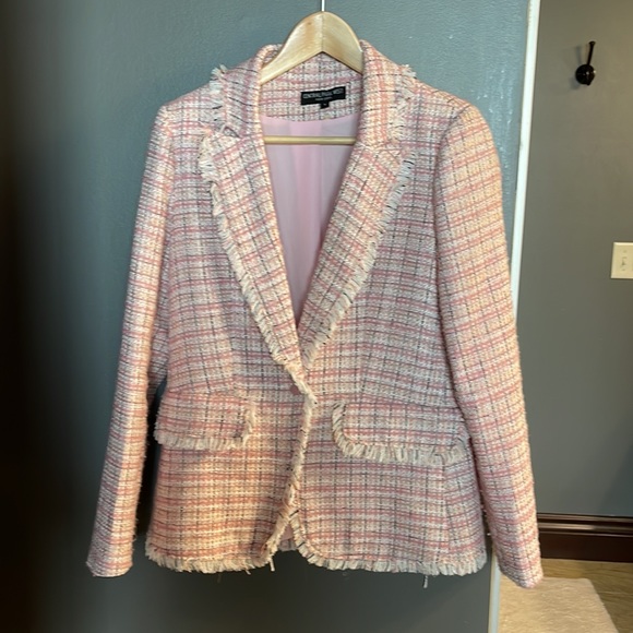 New trendy plaid jacket, removable hoodie. Size S, Central Park West NY brand - Picture 5 of 7